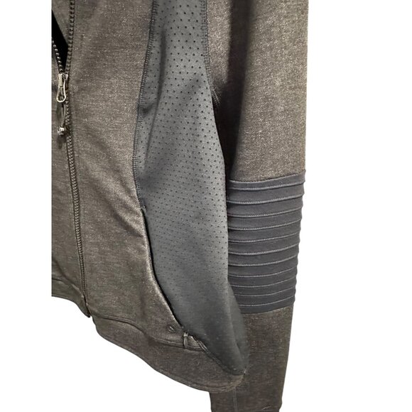 ๐ 2/$20 ๐ Black and Gray Diagonal Zip Athletic Wear Jacket sz L - Picture 6 of 7
